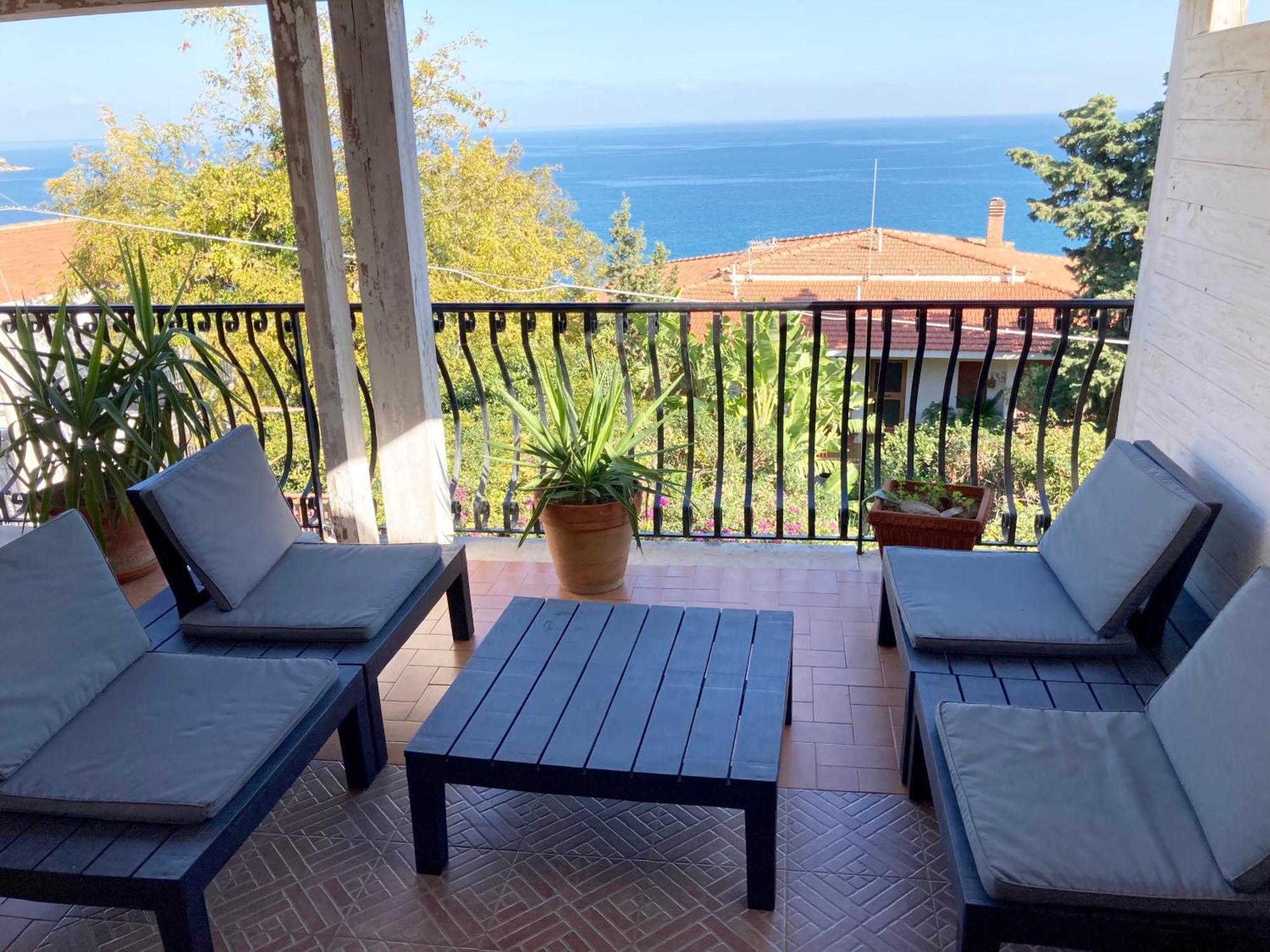Villa Flore - Penthouse - Apartment In Villa Casteldaccia Eksteriør bilde